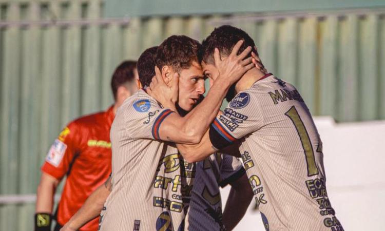 L'Unipomezia sbanca Notaresco nel segno di D'Alessandris! Manita Ostia