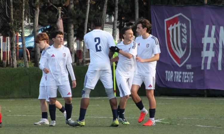 Prima le candeline poi il gol: Caneba si fa un regalo di compleanno che vale tre punti