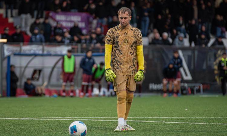 Emanuele Semprini sul dischetto (Foto &copy;Martini)