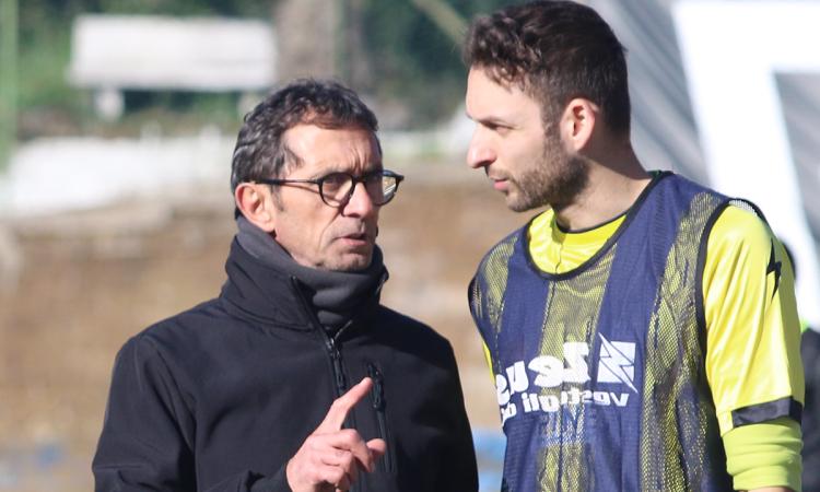 Sperduti a colloquio con un giocatore