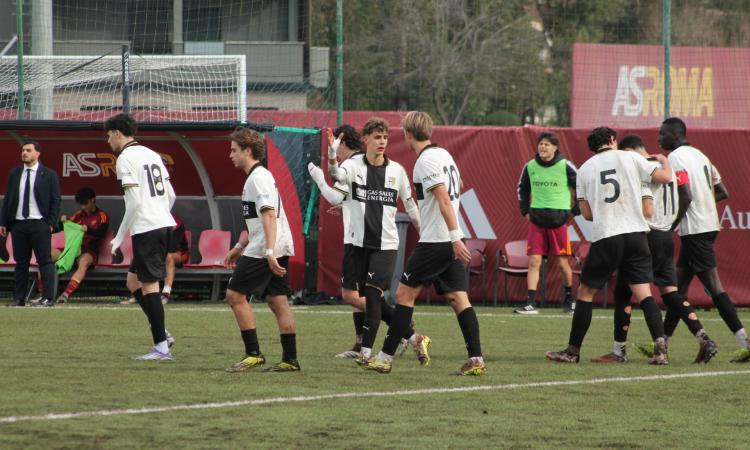 Roma, pesante sconfitta col Parma. I giallorossi scivolano al secondo posto