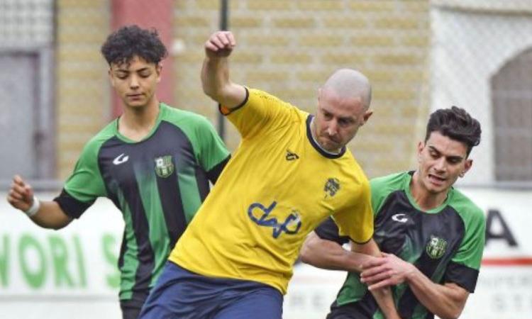 Valerio Campana in azione con la magli del Castel San Pietro Romano
