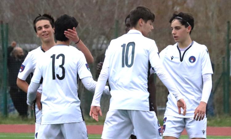 La Rappresentativa Under 15 esulta