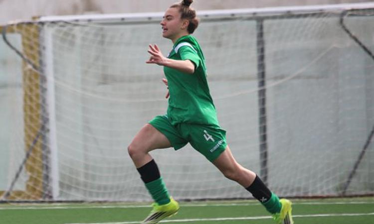 Giulia Campofiorito dopo l'1-1 (Foto &copy;GazReg)