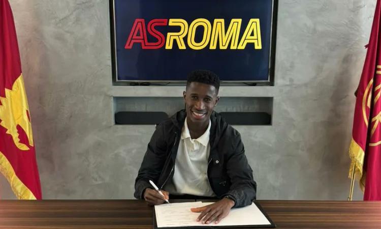 Roma, ufficializzato il rinnovo di Muhammed Bah: accordo fino al 2028