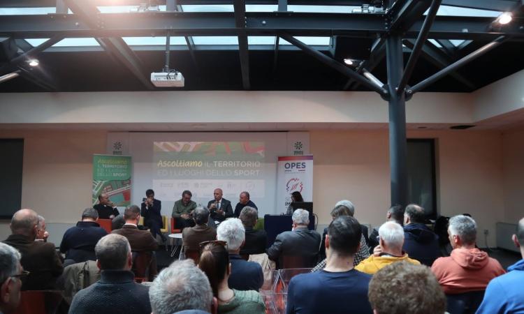 Una fase dell'incontro Ascoltiamo i Territori andato in scena a Viterbo