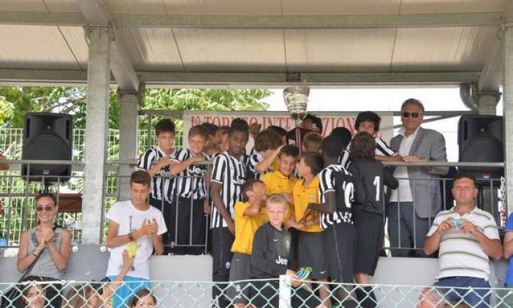 La premiazione della Juventus © photosportroma.it