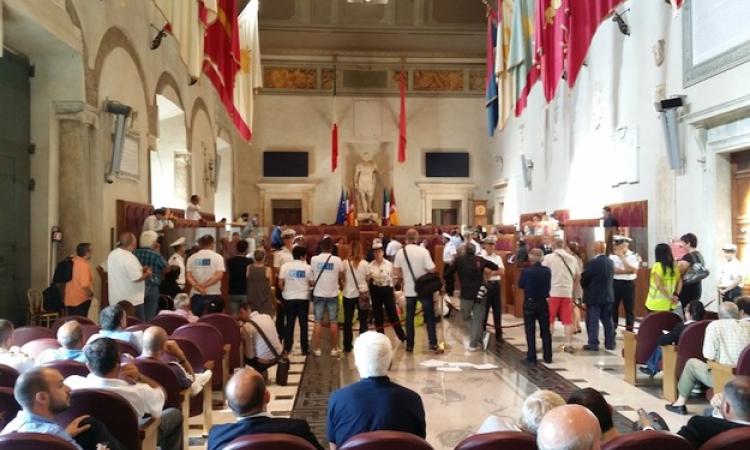La protesta dei lavoratori di Roma Multiservizi