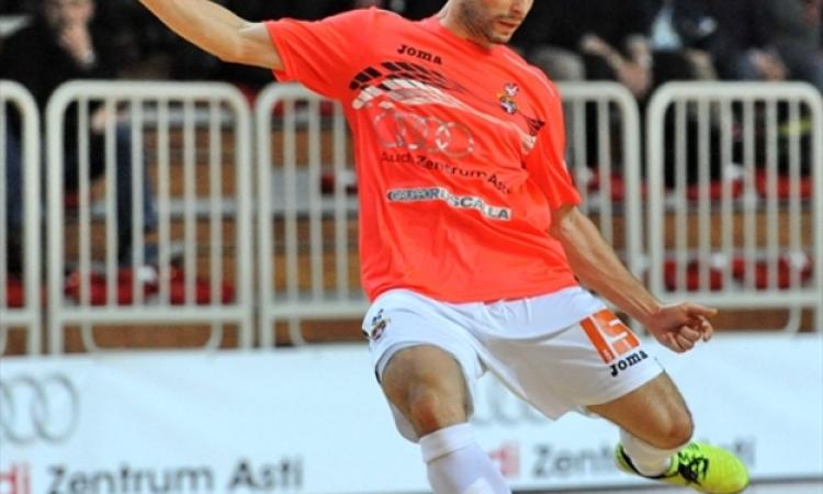Marquinho in azione
