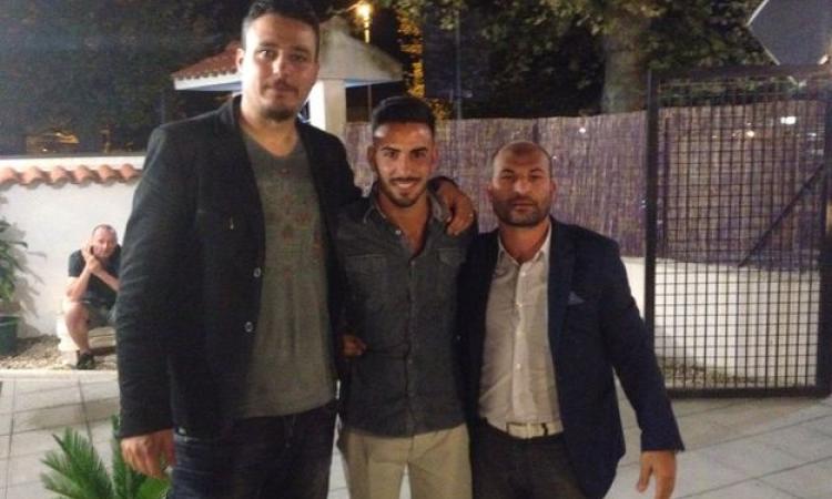 Bellini assieme al suo procuratore Somma e a mister Russo