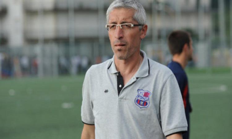 L'allenatore del Fondi, Stefano Liquidato