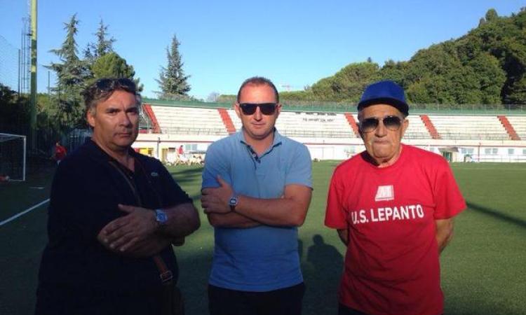 Il presidente Stefano Bianchi, il ds Rocconi e mister Santececca