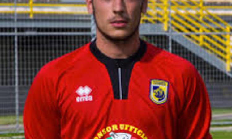 Alessandro Cima con la maglia della Viterbese