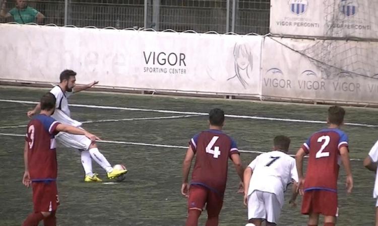 Colarossi sul dischetto, colpirà il palo