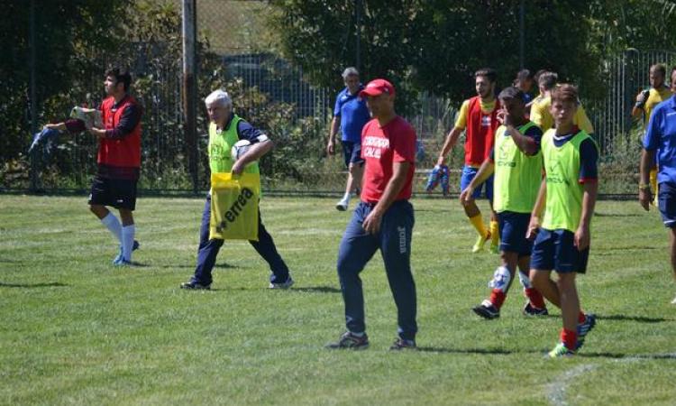 Tripodi, con la maglia rossa