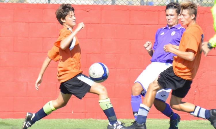 A sinistra Bartolotta, suo il gol vittoria © photosportiroma.it