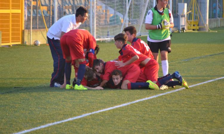 L'esultanza dei ragazzi del Città di Ciampino dopo il gol alla Libertas Centocelle