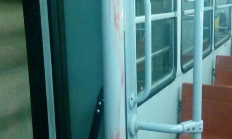 Sangue nella vettura sulla Roma-Giardinetti