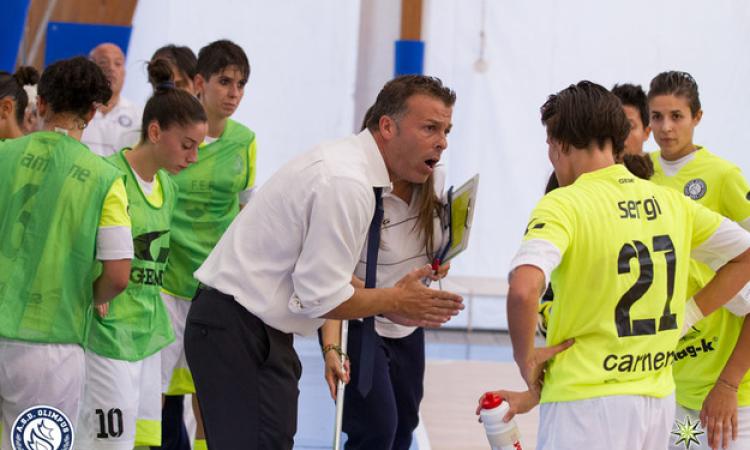 Mister Lelli durante un time out