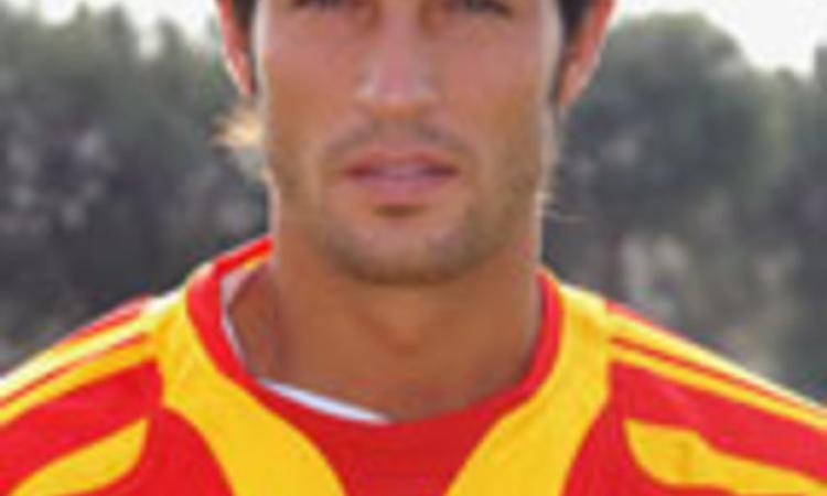 Tulli con la casacca del Lecce (foto: tuttocalciatori.net)