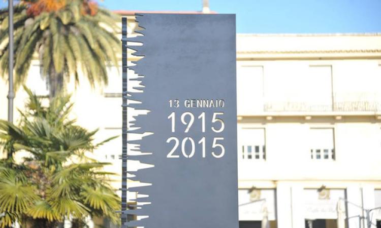 La stele commemorativa (Foto © Luca Rea)