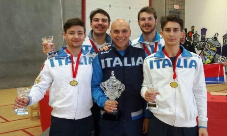 Riccardi, il primo a sinistra