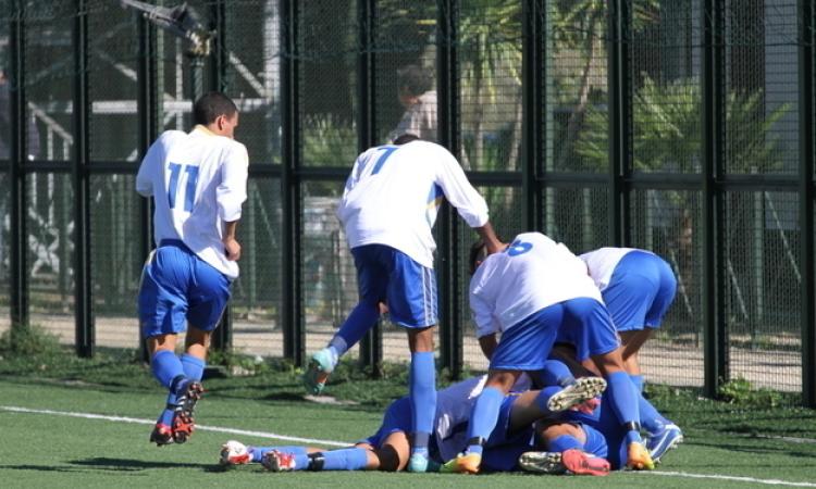 Tutto facile a via Stefano Vaj: quattro sberle al Casal Barriera