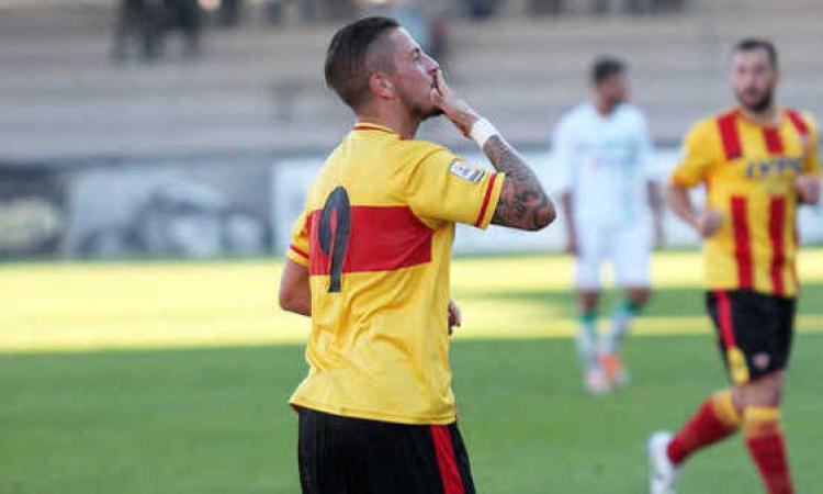 Eusepi, suo l'1-0 (foto tuttoreggiana.com)