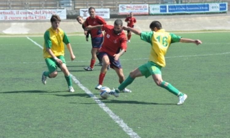 Loiseaux attaccante Compagnia Portuale