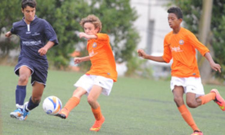 Il Futbol gioca a tennis