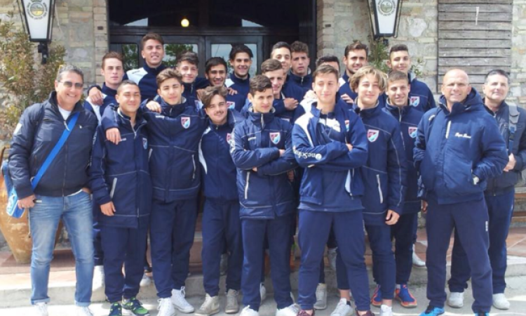 Carlo Monaco insieme ai suoi Allievi Lega Pro ©Foto Facebook Lupa Roma