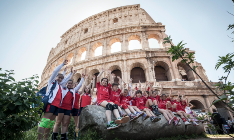 In 5000 ai Fori per il grande minivolley del Memorial "Franco Favretto" nella festa della Mamma