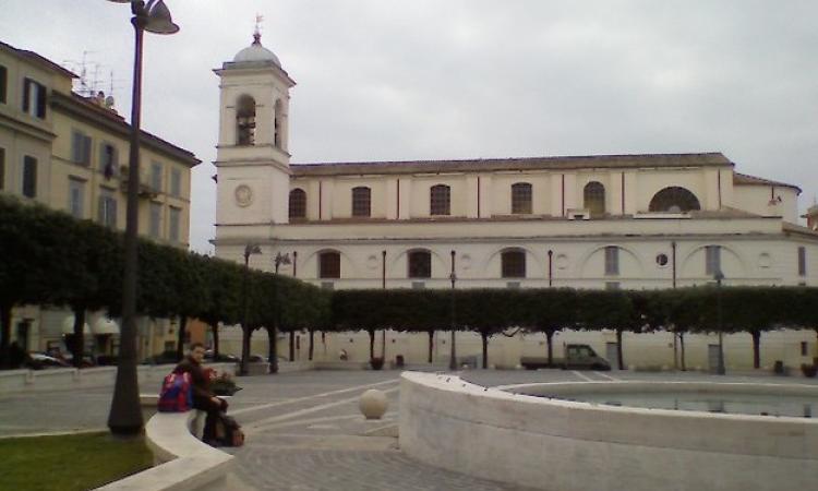 Piazza Pia ad Albano Laziale, uno dei tre centri al ballottaggio
