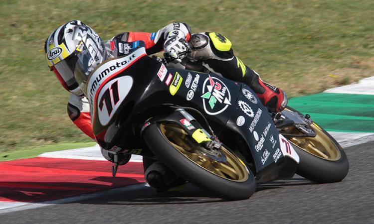 Dennis Foggia durante la gara