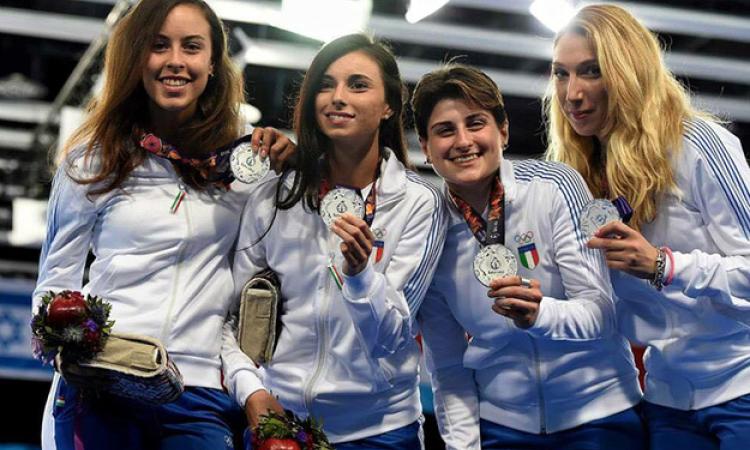 La squadra femminile (foto ©Bizzi)