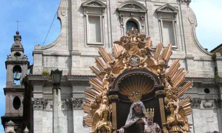 Santa Maria del Carmelo, a Borgo Pio è festa grande!