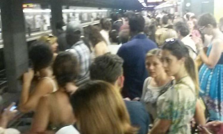 La banchina della stazione metro di Tiburtina (© - Margherita Ragonesi)