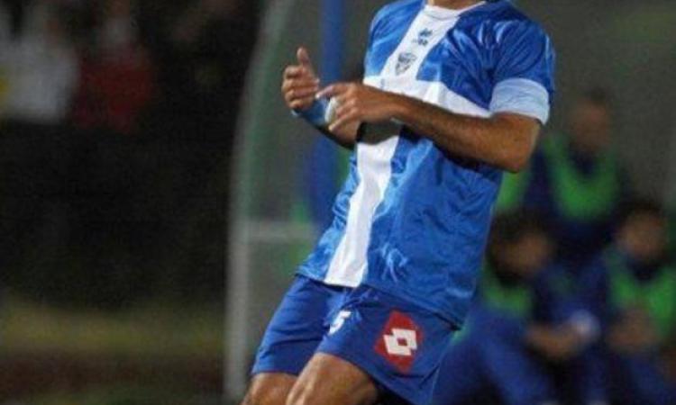 Piccheri con la maglia dell'Anziolavinio Foto Facebook