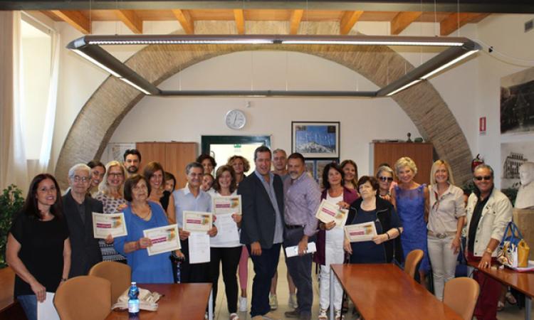 Grottaferrata, premiazioni del Concorso floreale “Balconi fioriti 2015”