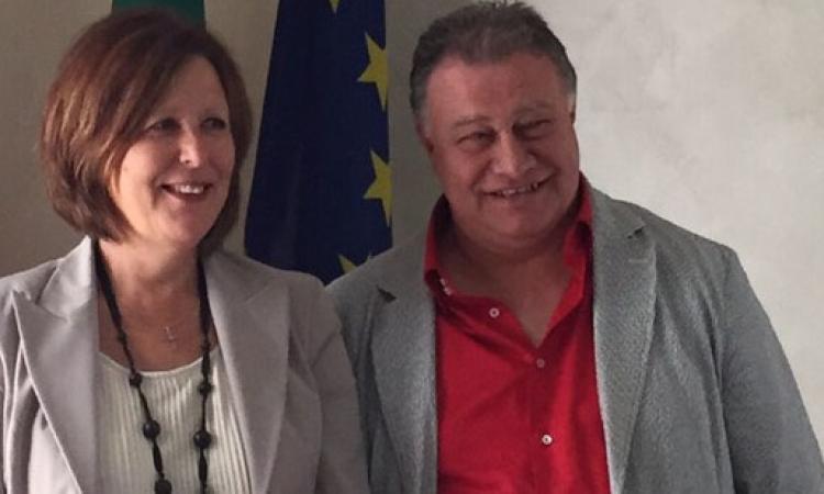 L'assessore Maria Grazia Angelucci e il sindaco Alberto Latini