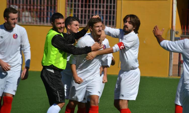 L'abbraccio a Iacobelli