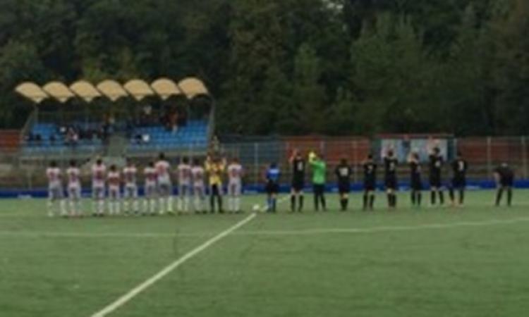 Uno scatto prima del fischio d'inizio (foto Villalba Calcio)