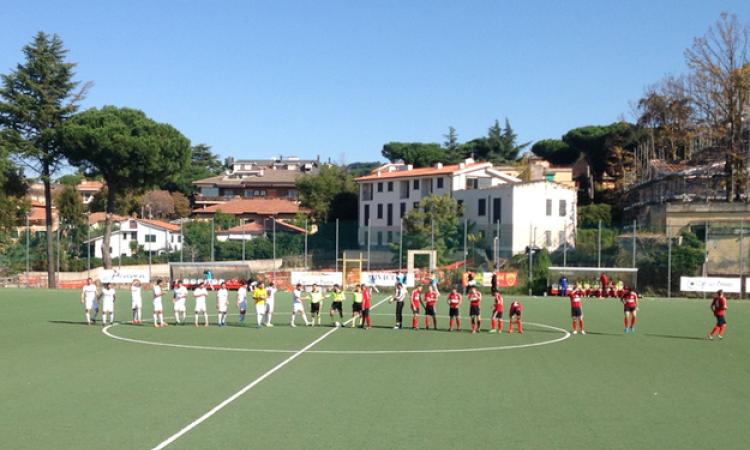 Le due squadre al fischio di inizio