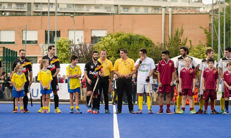 Squadre schierate prima del derby