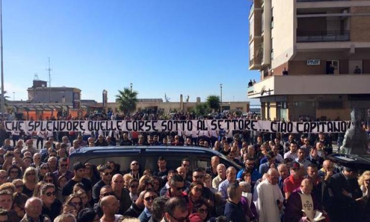 Il saluto di Civitavecchia al suo bomber