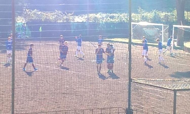 L'abbraccio dopo il goal di Tonanzi