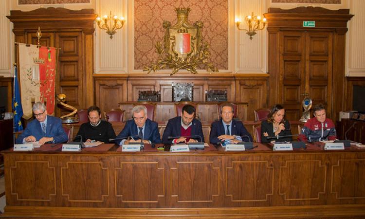 Il tavolo dei relatori (Foto © Saverio Damiani)