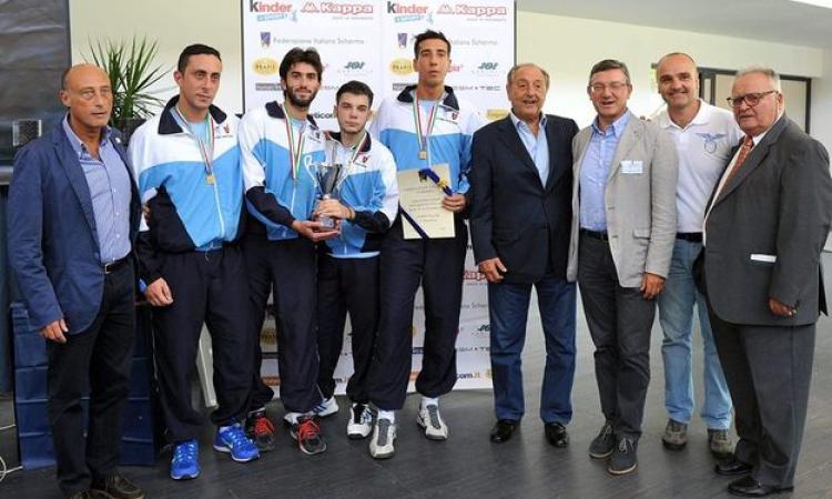 La squadra di sciabola maschile, vincitrice della Coppa Italia 2014, con (da sx) Antonio Buccioni, il Prof. Avv. Emmanuele Emanuele, Fabio Di Muro, Vincenzo Castrucci e Mario Castrucci (Foto © Trifiletti Bizzi)