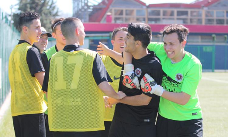 L&amp;apos;esultanza dell&amp;apos;Unipomezia nel match di ieri. Le foto sono acquistabili sul nostro sito (foto ©De Cesaris)
