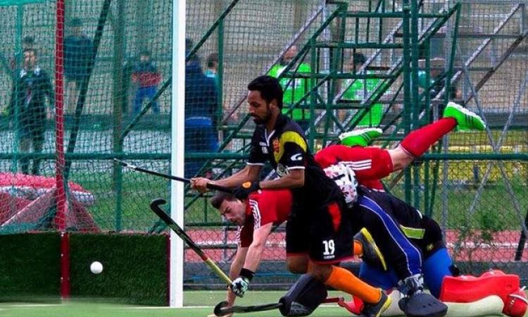 Il possibile rigore non concesso a Singh (foto ©Carla D’Alberto)